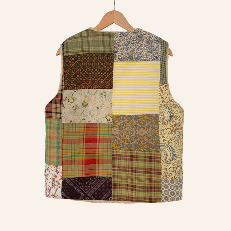 Gilet-sansmanches-VL-12-patchwork-dos-thiane Gilet sans manches en moumoute doublé patchwork thiane